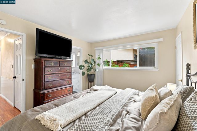 2279 Saint George Dr, Concord, CA 94520