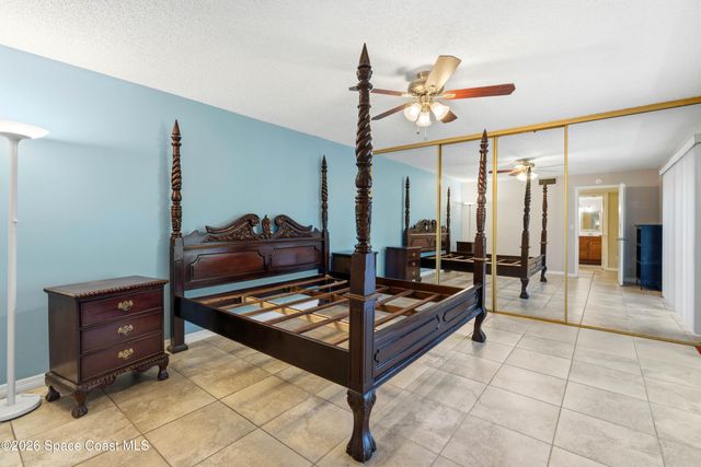 1713 Vista Oaks Circle NE, Palm Bay, FL 32905