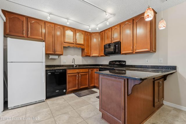 1713 Vista Oaks Circle NE, Palm Bay, FL 32905