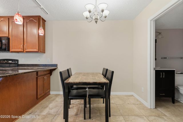 1713 Vista Oaks Circle NE, Palm Bay, FL 32905