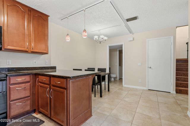 1713 Vista Oaks Circle NE, Palm Bay, FL 32905