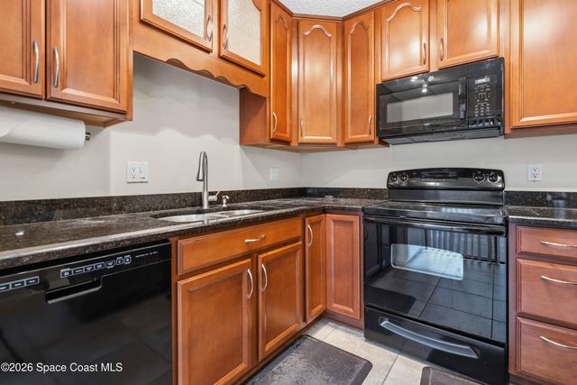 1713 Vista Oaks Circle NE, Palm Bay, FL 32905