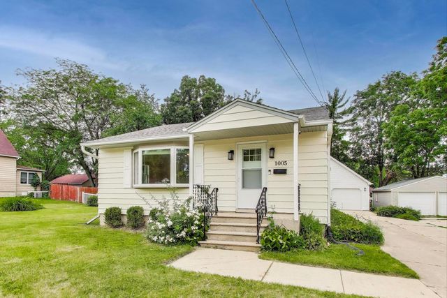 1005 NORTH 13TH Street, Dekalb, IL 60115