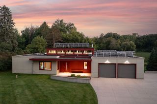13733 Spring Lake Road, Minnetonka, MN 55345