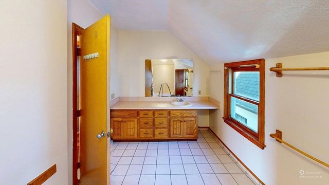 27 Princeton St, Medford, MA 02155