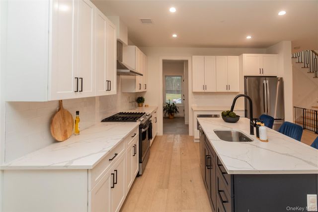 21 Wildwood Drive, Rock Tavern, NY 12575