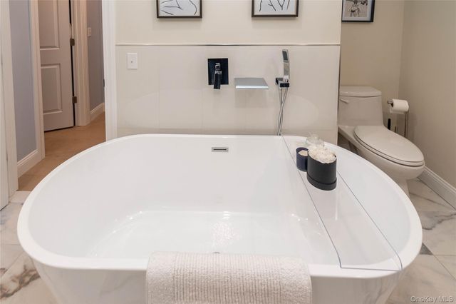 21 Wildwood Drive, Rock Tavern, NY 12575