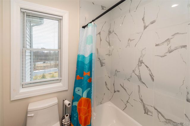 21 Wildwood Drive, Rock Tavern, NY 12575