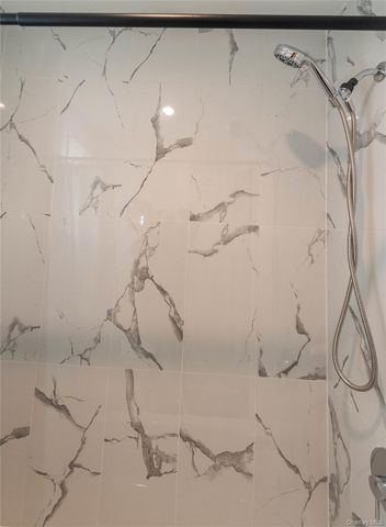 21 Wildwood Drive, Rock Tavern, NY 12575