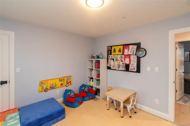 21 Wildwood Drive, Rock Tavern, NY 12575