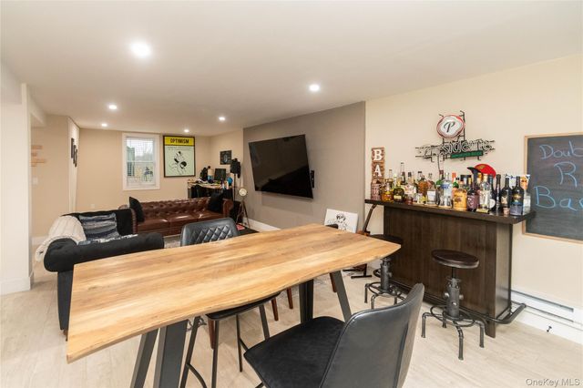 21 Wildwood Drive, Rock Tavern, NY 12575