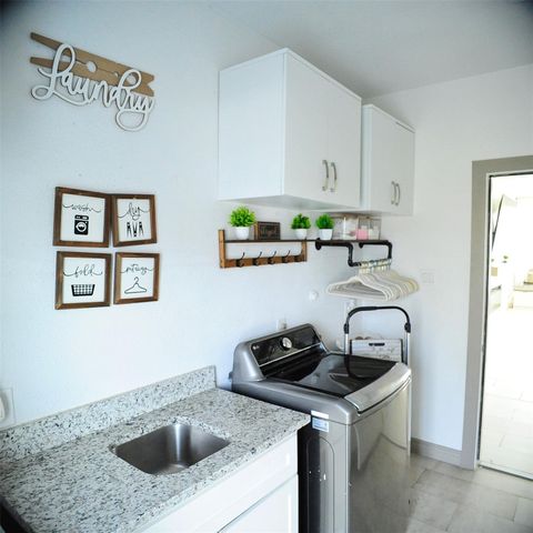 46 Road 5240, Cleveland, TX 77327