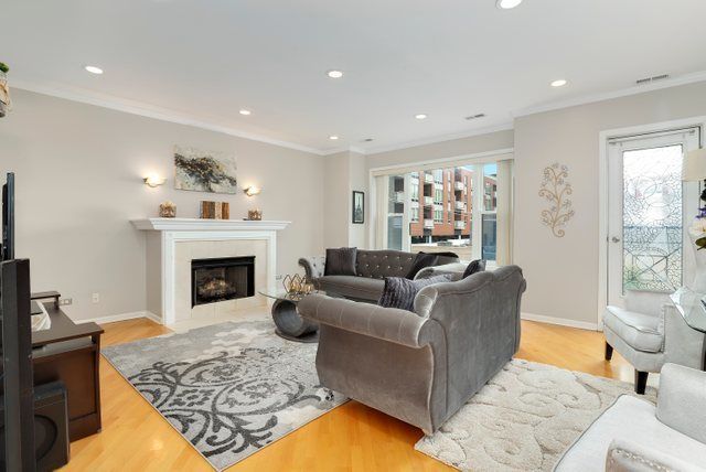 4714 S Evans Avenue 3N, Chicago, IL 60615