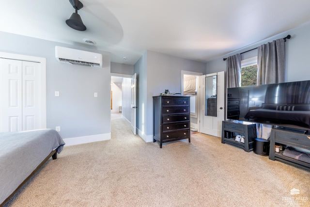 1015 Ivy Lane, Manhattan, KS 66502