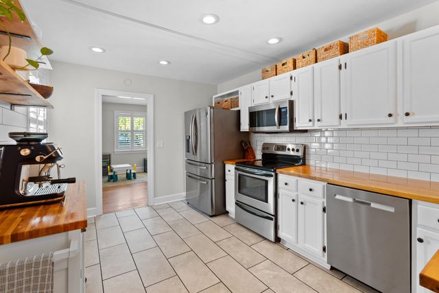5114 Braddock Avenue, North Charleston, SC 29405