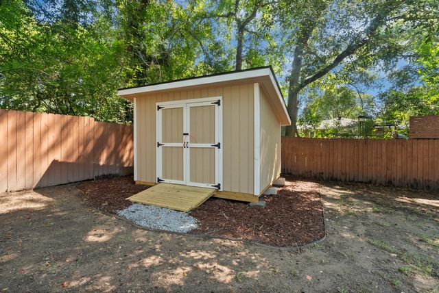 5114 Braddock Avenue, North Charleston, SC 29405