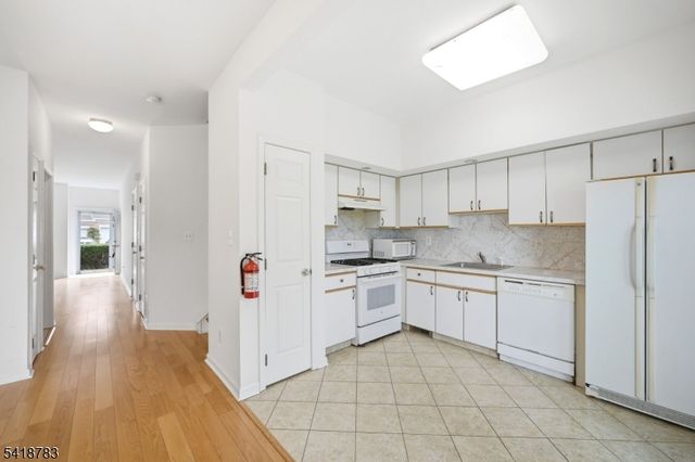 118 Cambridge Dr, Nutley Twp., NJ 07110