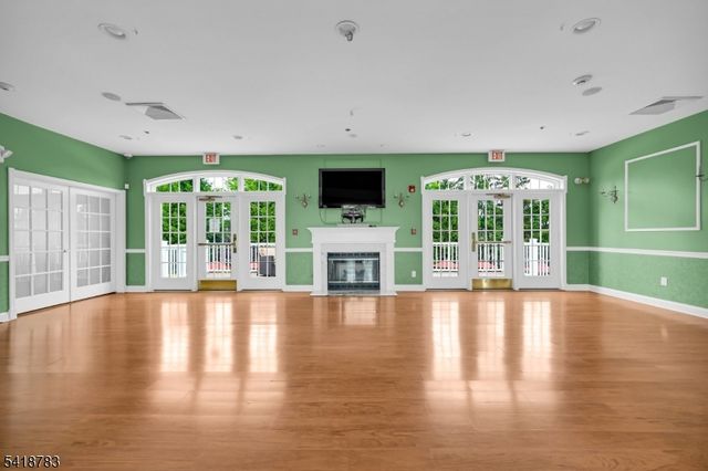 118 Cambridge Dr, Nutley Twp., NJ 07110