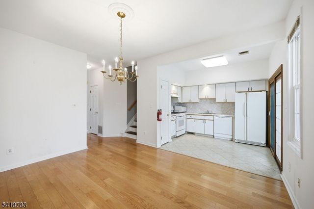 118 Cambridge Dr, Nutley Twp., NJ 07110