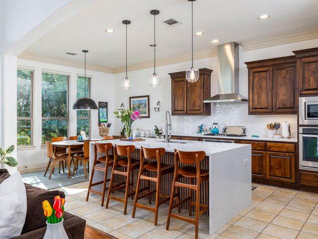 8808 Flycatcher CT, Austin, TX 78738