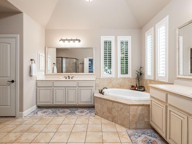 8808 Flycatcher CT, Austin, TX 78738