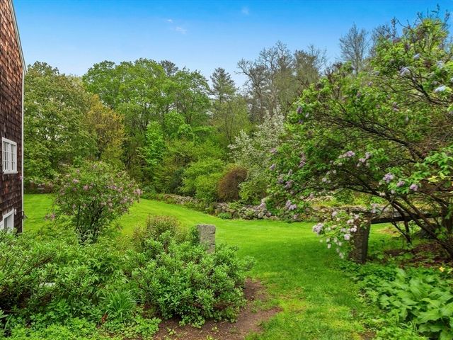 7 School Street, Carlisle, MA 01741
