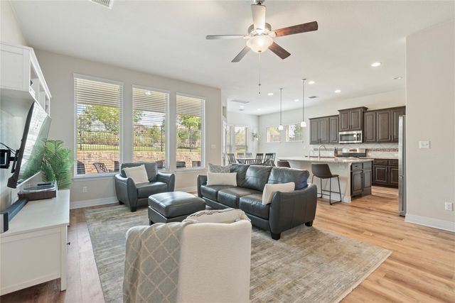953 Vista Gardens DR, Buda, TX 78610
