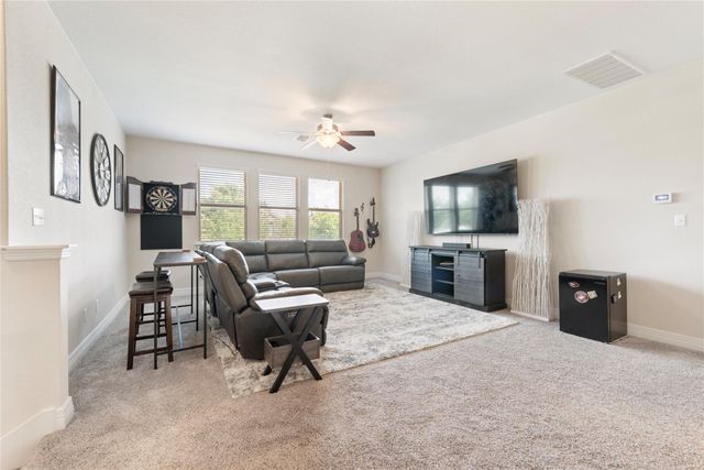 953 Vista Gardens DR, Buda, TX 78610