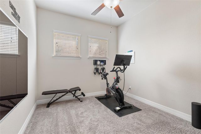 953 Vista Gardens DR, Buda, TX 78610