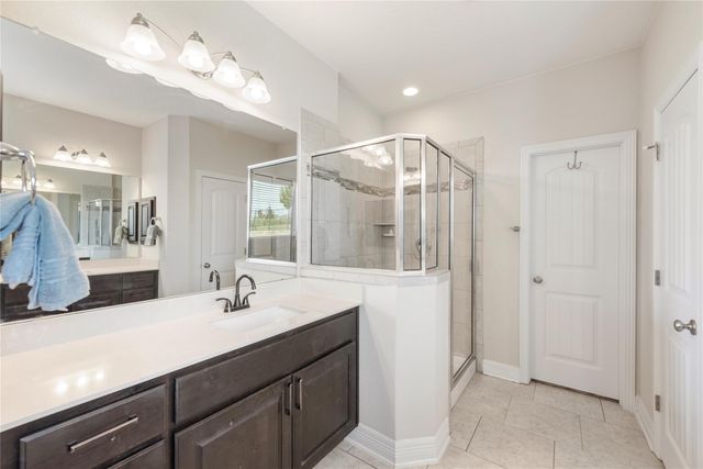 953 Vista Gardens DR, Buda, TX 78610