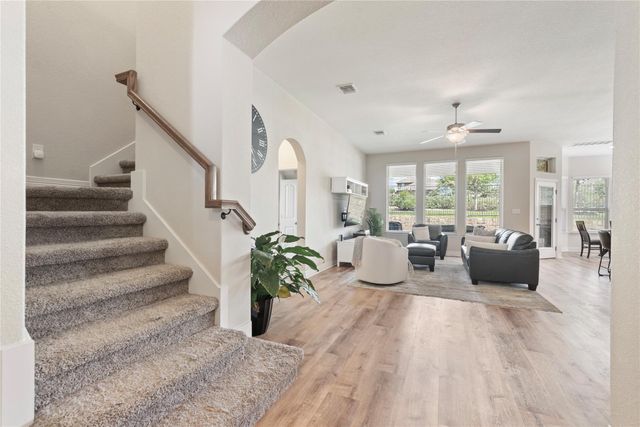 953 Vista Gardens DR, Buda, TX 78610
