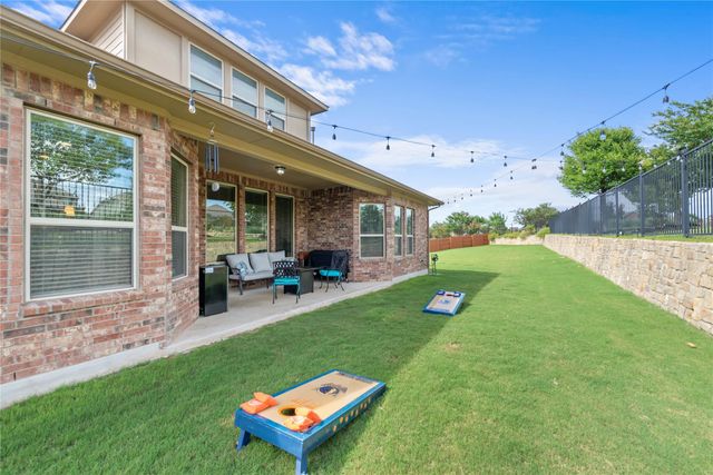 953 Vista Gardens DR, Buda, TX 78610