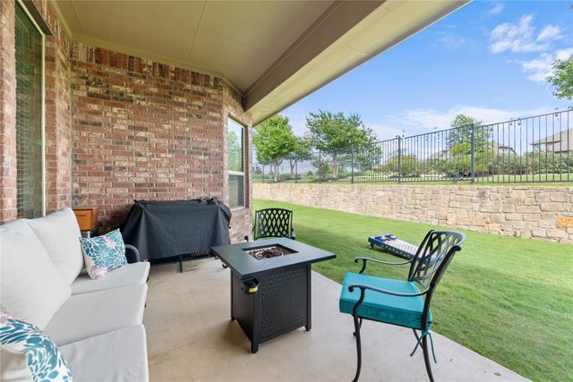 953 Vista Gardens DR, Buda, TX 78610