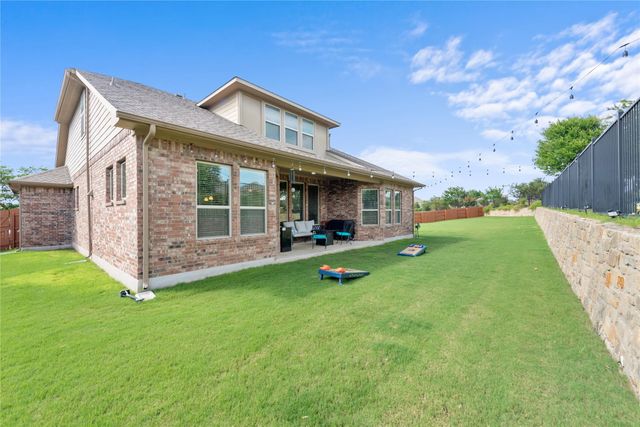 953 Vista Gardens DR, Buda, TX 78610