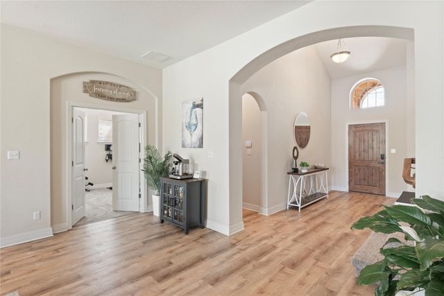 953 Vista Gardens DR, Buda, TX 78610