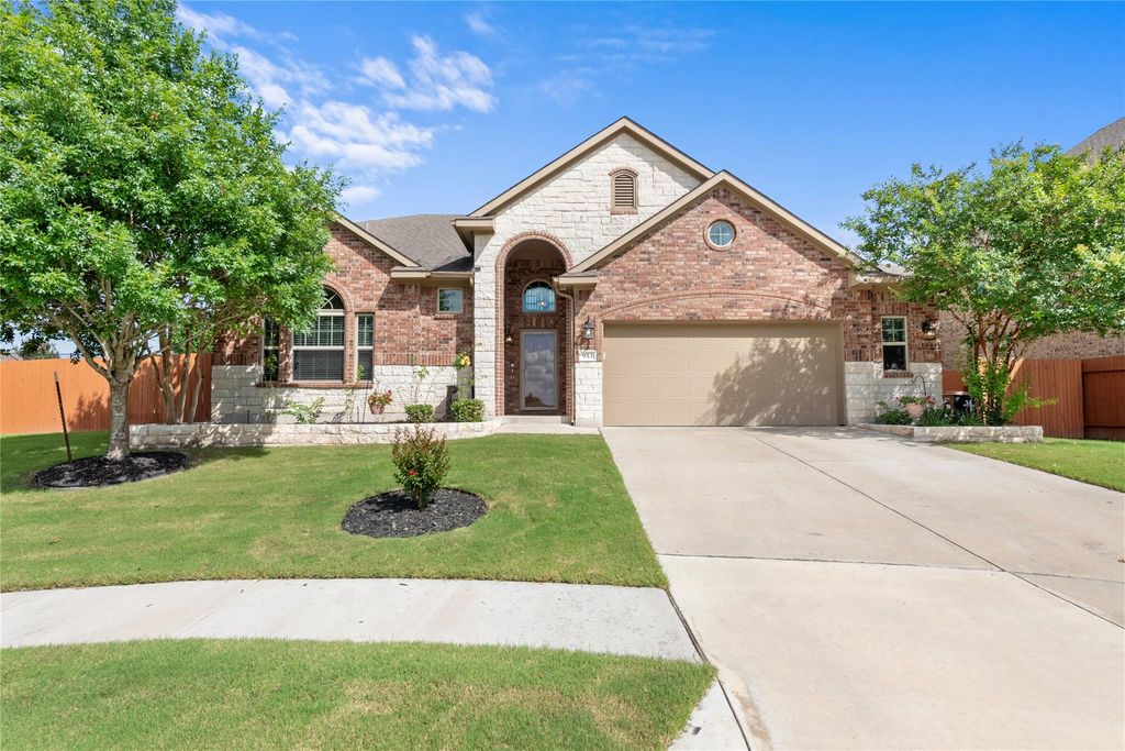 953 Vista Gardens DR, Buda, TX 78610