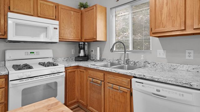 8655 Wildcat Run Drive NE, Rockford, MI 49341
