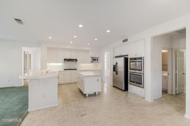 5817 Evening Sky Drive, Simi Valley, CA 93063