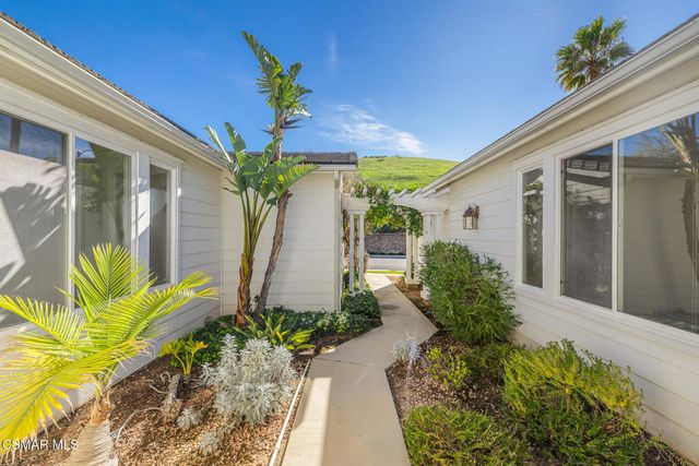 5817 Evening Sky Drive, Simi Valley, CA 93063