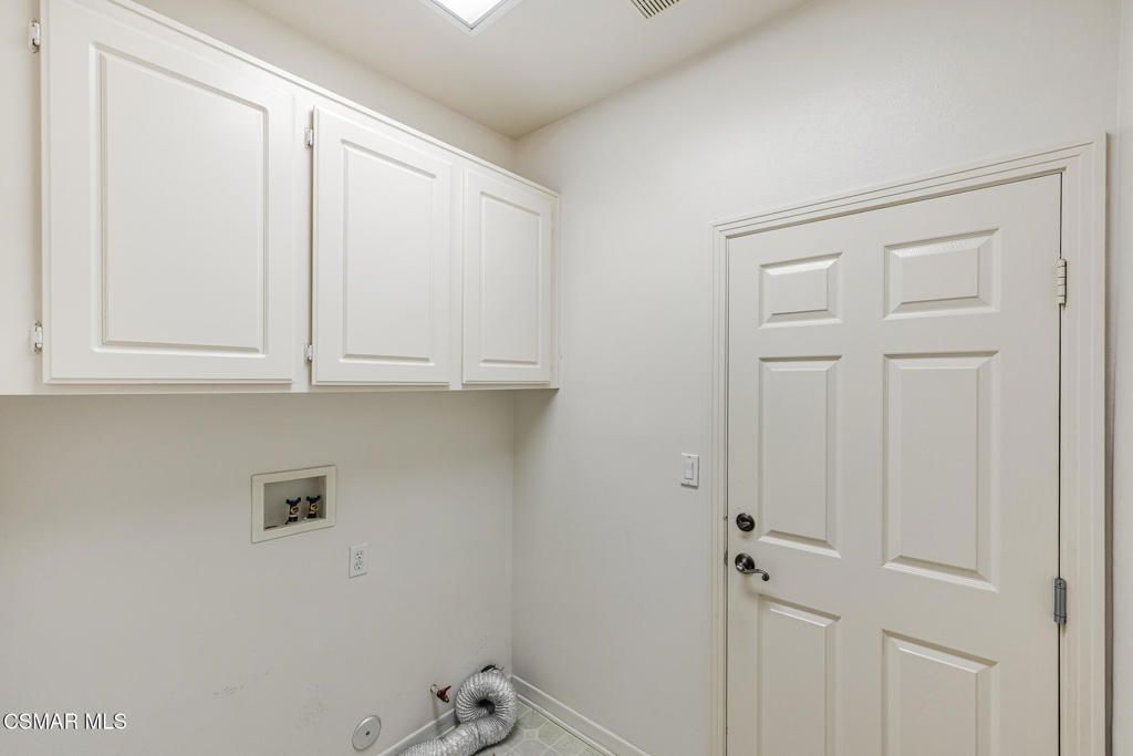 Image 20 of property listing at 5817 Evening Sky Drive, Simi Valley, CA 93063