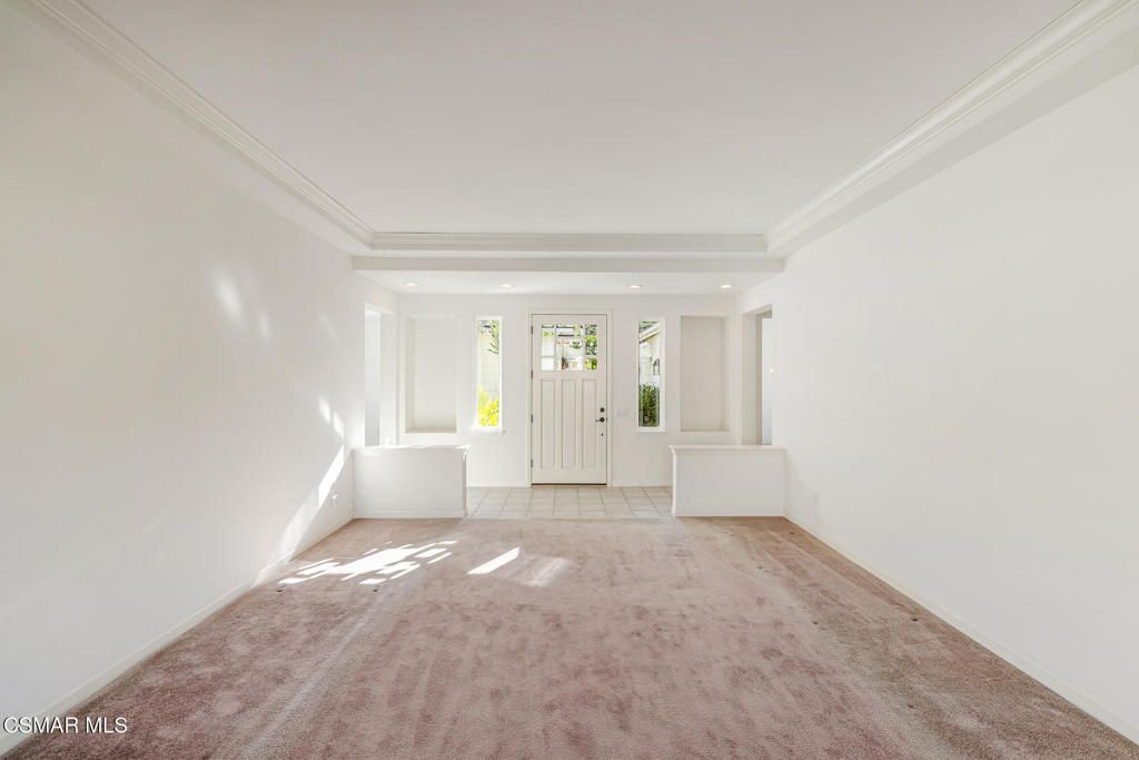 Image 21 of property listing at 5817 Evening Sky Drive, Simi Valley, CA 93063