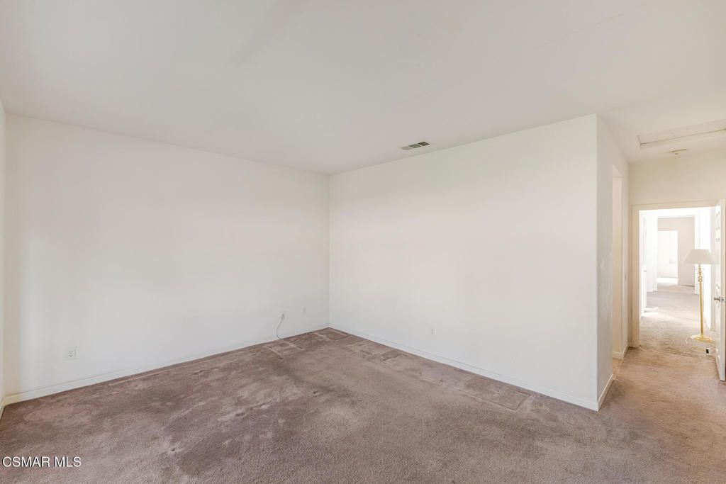 Image 28 of property listing at 5817 Evening Sky Drive, Simi Valley, CA 93063