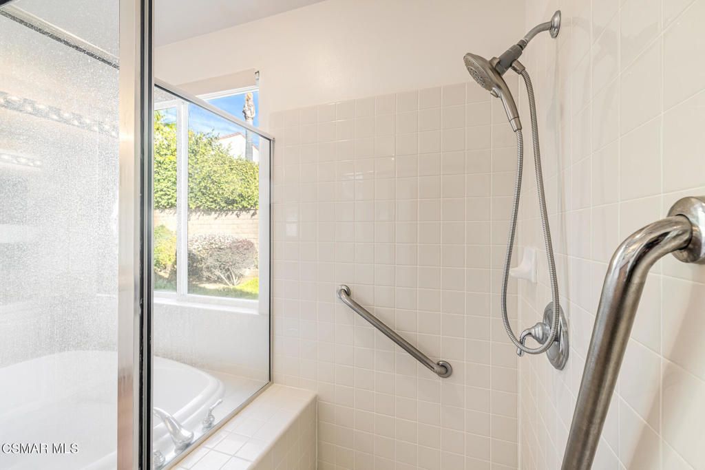 Image 32 of property listing at 5817 Evening Sky Drive, Simi Valley, CA 93063