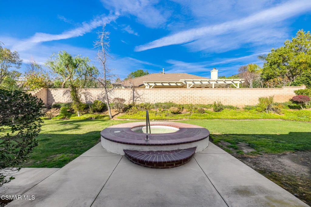 Image 34 of property listing at 5817 Evening Sky Drive, Simi Valley, CA 93063