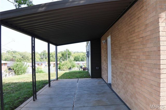9821 Whitcomb Lane, Affton, MO 63123
