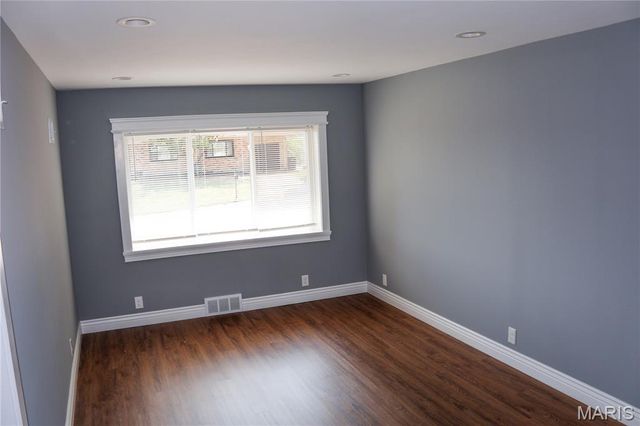 9821 Whitcomb Lane, Affton, MO 63123