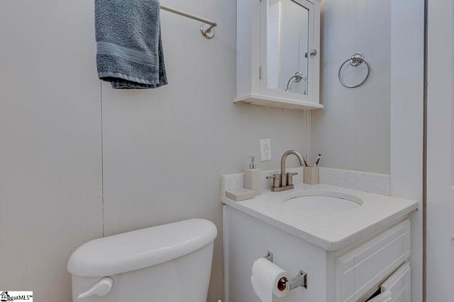 353 E Georgia Street, Woodruff, SC 29388