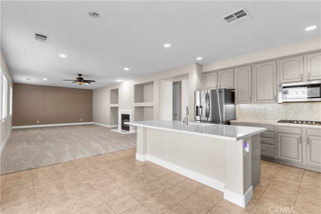 6573 Harrow, Eastvale, CA 91752