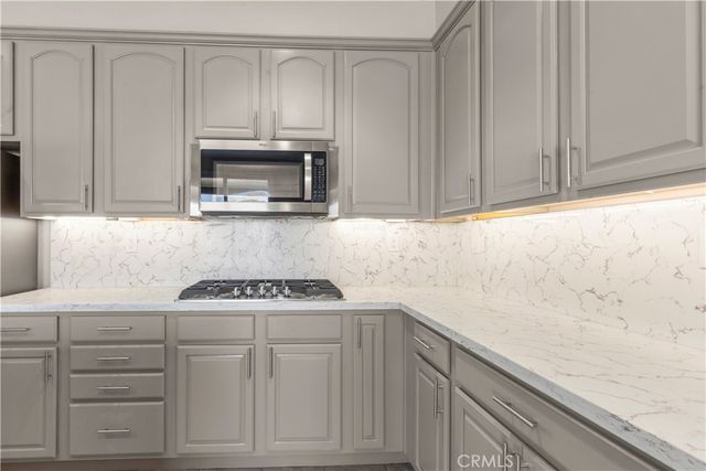 6573 Harrow, Eastvale, CA 91752