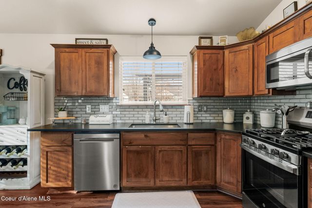 3801 N MAXFLI LN, Post Falls, ID 83854